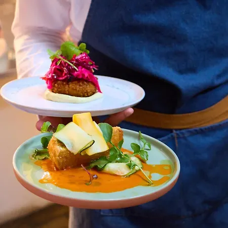 Tannery Townhouse * دونغارفان